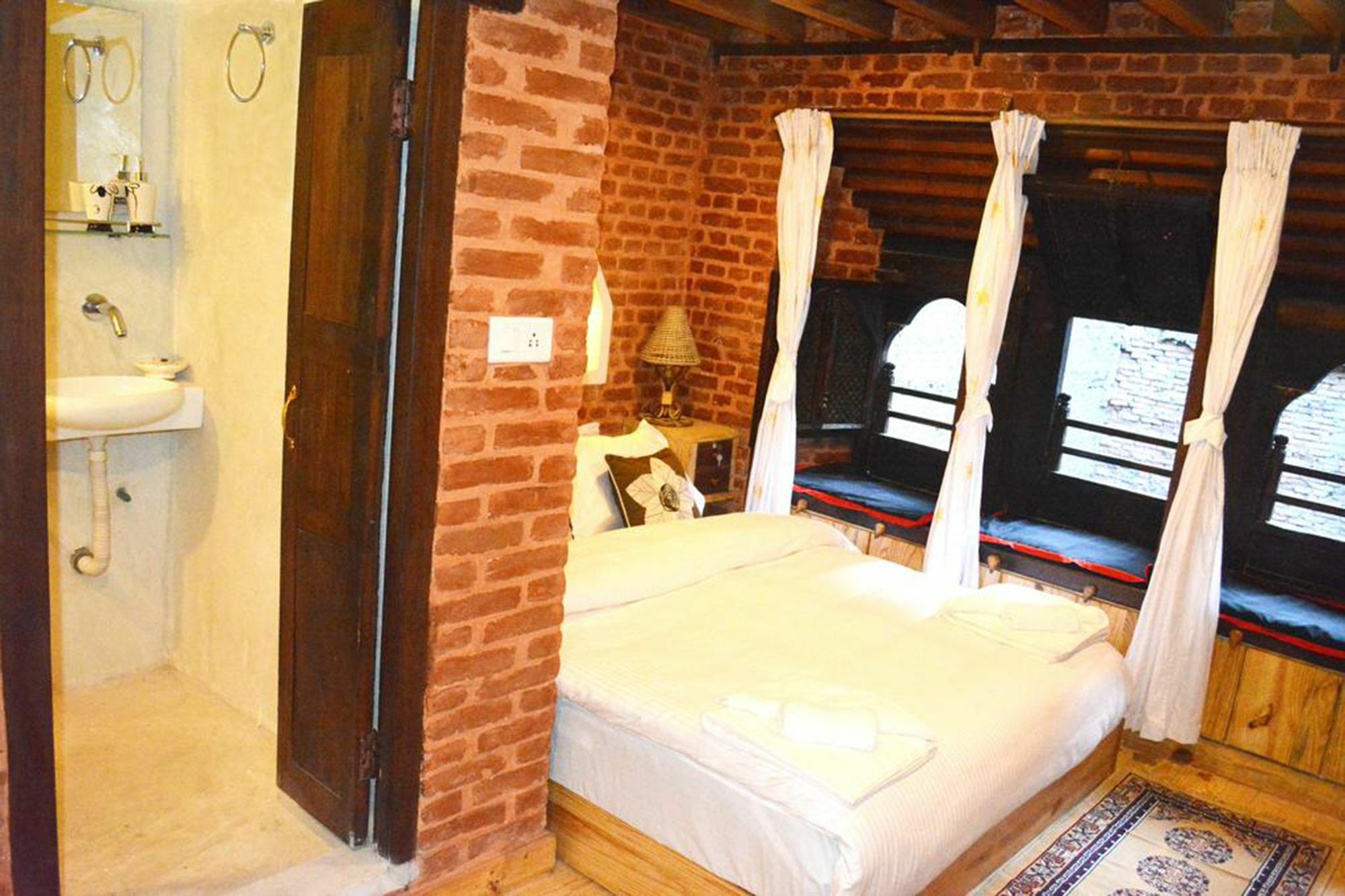 Yamba Traditional Home Lalitpur Zewnętrze zdjęcie